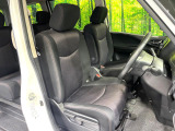 運転席シート廻りは使用感も少なく、良好な状態となっています。丁寧に使われていたことがよくわかりますね。