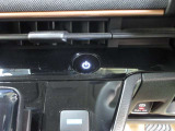 こちらがエンジンを始動させるスタートボタンになります。
