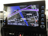 純正ナビを装備。タッチパネル式で使いやすく、お出かけもラクラクです。