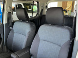 助手席も運転席同様に広く過ごしやすくなってます!