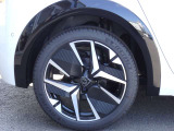 タイヤサイズは205/45R17