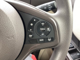 Hondaセンシングの機能のひとつ、アダプティブクルーズコントロール付!アクセルから足を離しても設定したスピードと前車との車間を保ち走行してくれます!車線維持もアシスト☆高速道路で疲労軽減ですね☆