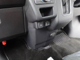 当社は購入後のアフターケアを大切にしております。納車後、1ヶ月無料点検、半年ごとにあんしん点検、12ヶ月法定点検の誘致をします。また車検までの点検をセットにした『ワンダフルパスポート』を販売中です。