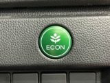 エンジンやエアコンなどを協調制御し燃費の向上に有効なECONスイッチ付きです!