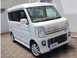【車屋】として、長く車業界に従事した経験豊富なスタッフが在籍しております。