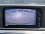 バックカメラ付きです。駐車時の後方確認が楽になります。