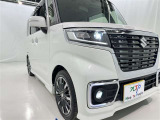 フォグランプ装着車です。暗い夜道の車両前方を明るく照らします