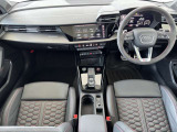 Audiのインテリアはエクステリア同様、優れたデザイン性とクオリティ、そして機能性を兼ね備えております。