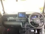 フロントガラスが大きく、ワイドな視界で運転もしやすくなるように、設計されています。