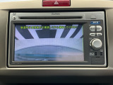 バックカメラ付きで後方の確認も安心です!スムーズな駐車・車庫入れをサポートいたします!