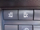 両側とも電動オートスライドドアです。運転席からも操作できて便利です。