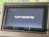 【ナビゲーション】目的地までしっかり案内してくれる使いやすいナビ。Bluetooth接続すればお持ちのスマホやMP3プレイヤーの音楽を再生可能!毎日の運転がさらに楽しくなります!!