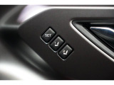 運転席のシートポジションメモリー機能は、登録済みの運転者と交代しても、シートポジションの変更の手間がかかりません。