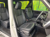 運転席シート廻りは使用感も少なく、良好な状態となっています。丁寧に使われていたことがよくわかりますね。