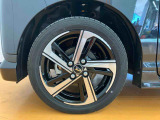 残価型クレジットもご好評いただいております!月々のお支払いを抑え、お車をお求めやすくご購入いただけます。また数年後に、高めの残価額で乗り換えの選択もしやすくなります。※詳しくはスタッフまで