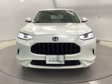上品ながらスポーティなフロントマスクです。