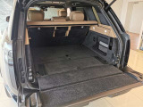 ラゲッジスペースもご覧の容量です。セカンドシートを倒せば、更に大きい荷物を収容できます。