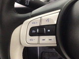 ステアリングリモコンは、運転中でも簡単に音量調整やチャンネル変更もできます!わき見運転防止にもつながるので安心です♪