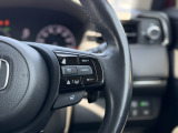 ハンドル右側スイッチは、ホンダセンシングの機能の一つ、「アダプティブクルーズコントロール」です。
