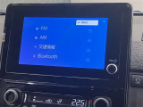 【Bluetooth接続できます♪】 スマートフォンやポータブルオーディオで持ち歩いているお気に入りの曲をBluetoothでワイヤレス再生できます♪ ドライブがさらに楽しくなりますネ♪