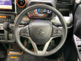 【純正革巻きステアリング】上質な革を使用することで、手にしっかり馴染みとても運転しやすいハンドルです♪