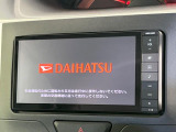【純正ナビ】人気の純正ナビを装備。オーディオ機能も充実しており、Bluetooth接続すればお持ちのスマホやMP3プレイヤーの音楽を再生可能!毎日の運転がさらに楽しくなります!!