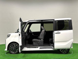 ☆ミラクルオープンドア☆ 驚くほど大開口!しかも両側スライドドア!乗り降りがしやすい、大きなも荷物の積み込めもラクラク♪ピラー内臓スライドドアで運転席側と同等の強度・剛性を確保しました