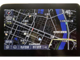 スマホやiPhoneと連携し、対応アプリを表示させて使うディスプレイオーディオ。TCナビキットを装着しています。