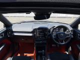 XC40 B4 AWD Rデザイン 4WD 4WD サンルーフ