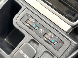 【シートベンチレーション】夏場は涼しい風でお尻や背中の熱やムレを防ぎ、冬はエアコンよりも早く温まってポカポカに!レザーシートにうれしい装備で、季節を問わず快適に過ごせます。