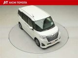 両側パワースライドドア付きだから、狭い駐車スペースなどでの乗り降りラクラク♪小さなお子さまのいるご家庭には嬉しい装備です。