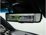 デジタルインナーミラー装備!車両後方のカメラの映像をデジタル補正で視認性を向上させてインナーミラー内に表示します♪視界を遮るものがなく、後席に同乗者がいても後方を確認しやすく安心です♪