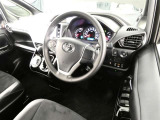 見通しのよいすっきりとした視界で、誰でも運転しやすいです。運転のしやすさは疲れにくさにも繋がりますよ♪