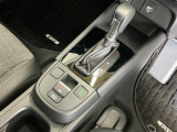 発進時から滑らかに加速する無段階変速のCVTはストップ&ゴーの多い街の中も快適です