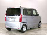 【車両状態証明書付】より安心してご購入頂く為、第三者機関による車両状態証明書を見ながら実車確認できます(フロントガラスのA1減点はほとんどの中古車にあるミリ単位の飛び石傷ですのでご安心下さい)。