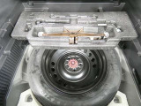 応急用のスペアタイヤが付属していますので万が一の時にも安心です