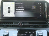 プロパイロットパーキング(縦列駐車、並列駐車、車庫入れに対応し、ステアリング、アクセル、ブレーキ、シフトを車が制御して駐車をアシストします)