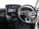 運転席のハンドル・シートは高さ調整が可能です