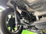 お車を安心してお乗りいただく為には、足回りの定期点検が欠かせません。サービスサポート(有償保証)では無料点検もご提供しており、安心のカーライフをお過ごしいただけるサポート体制が整っています。