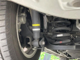 お車を安心してお乗りいただく為には、足回りの定期点検が欠かせません。サービスサポート(有償保証)では無料点検もご提供しており、安心のカーライフをお過ごしいただけるサポート体制が整っています。