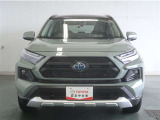 人気のSUV!視点が高く運転しやすい、アウトドアにも街乗りにも活躍する一台です。