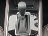 アクセルペダルを踏み込む量や速さに応じて変速パターンをし、人馬一体の運転感覚を発揮してくれる6速オートマ!