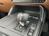 8速への多段化によって、なめらかで応答の良い変速とダイレクトな走行性能を実現。
