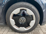 専用20インチアルミホイール。235/50R20モビリティタイヤ(フロント)・265/45R20モビリティタイヤ(リヤ)