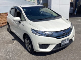 自社整備工場で点検整備をおこなってからお渡ししています。車検が残っている場合は『12ヶ月点検整備』を、車検整備付きの場合は『車検整備』をおこないます。整備費用は車両本体価格に含まれています。