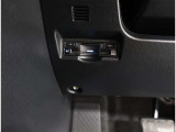 ETC!料金所も止まる事無くスイスイです!窓を開ける必要も無いので雨や花粉、排気ガスの浸入もありません!今や必需品ですネ!