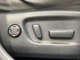 【メモリー機能付きパワーシート】ドライバーごとに設定したシート位置を記憶して、ボタン一つで切り替えできる便利な機能!運転する方が複数名いらっしゃるご家庭におすすめです♪