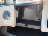 収納スペースもしっかりとあるので、車内を綺麗に保つことができます!