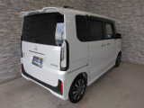 オプションになりますが、ボディーコーティングもご用意しております。新車の輝きに近づき、洗車などのお手入れも楽になりますよ。