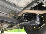 お車を安心してお乗りいただく為には、足回りの定期点検が欠かせません。サービスサポート(有償保証)では無料点検もご提供しており、安心のカーライフをお過ごしいただけるサポート体制が整っています。